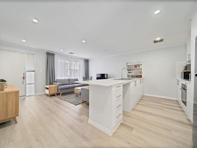 15/23 Bakana Loop, Landsdale WA 6065