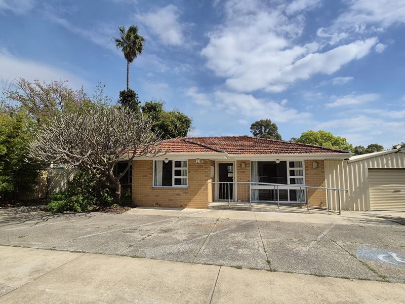 228 Seventh Road, Armadale WA 6112