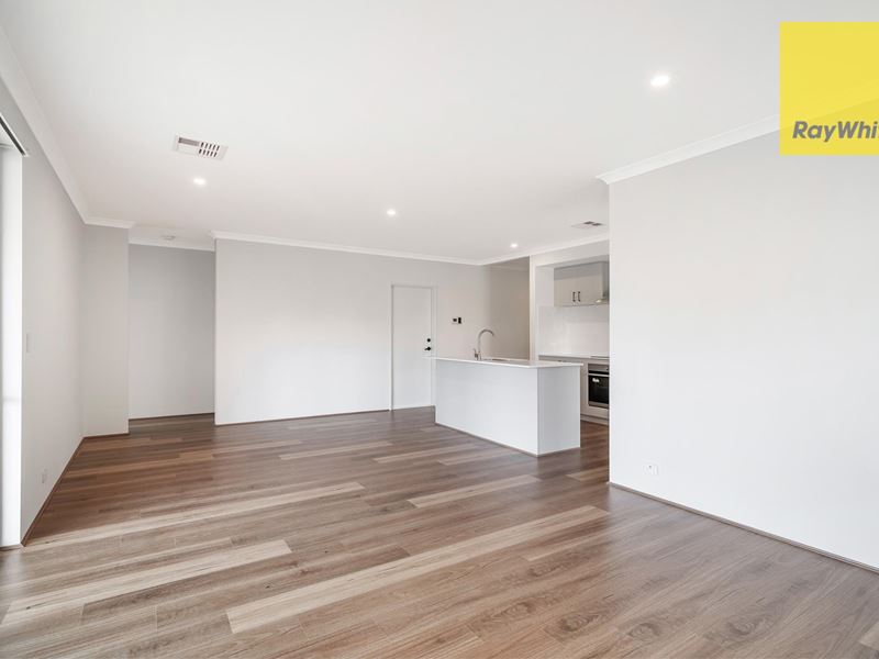 8 Karleep Street, Viveash WA 6056
