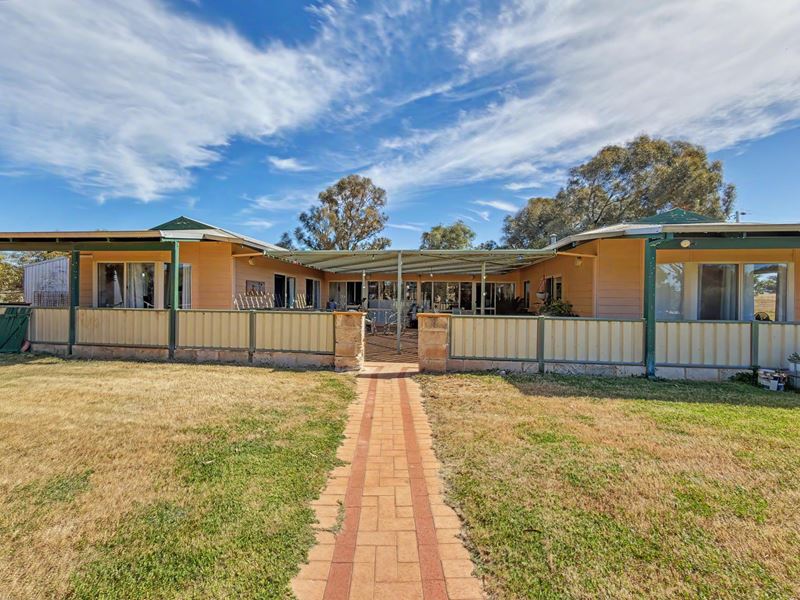 229 Padbury Road, Bookara
