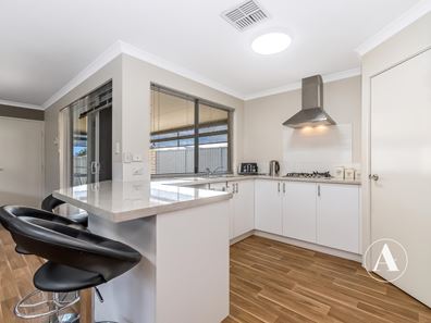 40 Veterans Drive, Byford WA 6122