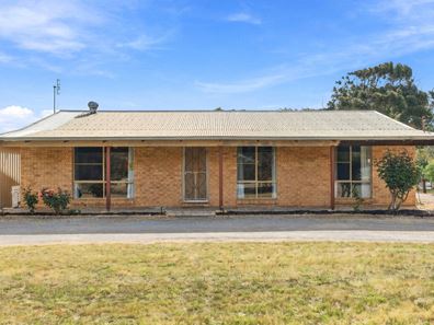 3 Logue Court, Walkaway WA 6528