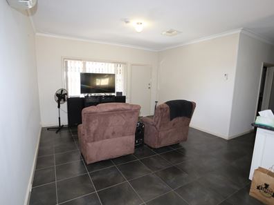 12 New Compton St, Kambalda East WA 6442