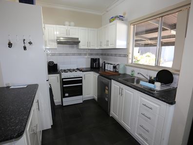 12 New Compton St, Kambalda East WA 6442