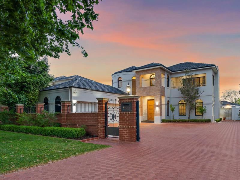 23 Kishorn Road, Applecross WA 6153