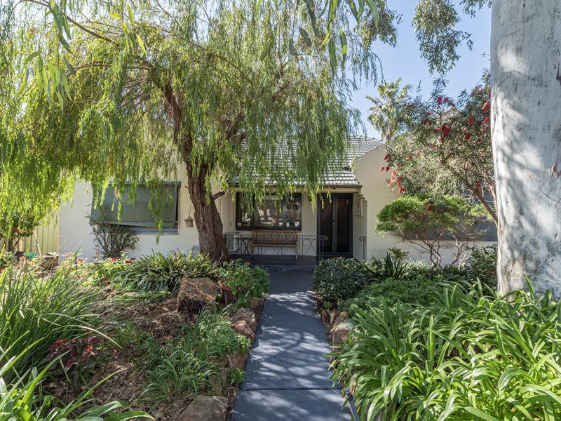 82 Banksia Street, Joondanna