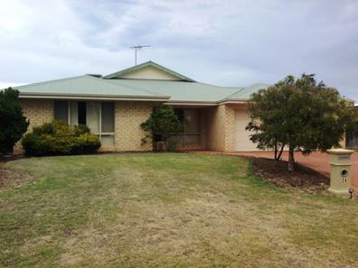 26 Aldenham Heights, Halls Head WA 6210