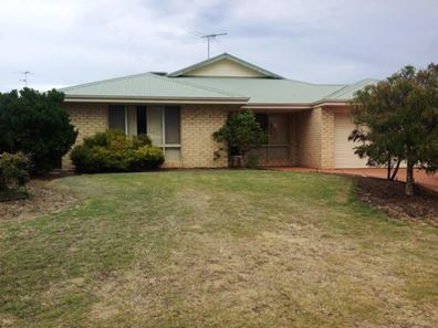 26 Aldenham Heights, Halls Head WA 6210