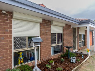 12 Edwards Entrance, Stratton WA 6056