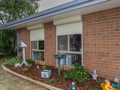 12 Edwards Entrance, Stratton WA 6056