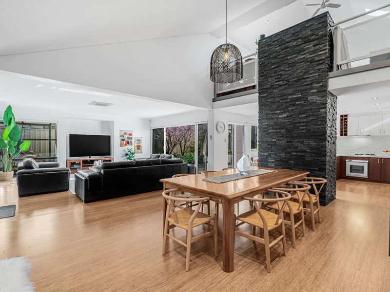 6 Gemini Way, Madeley WA 6065