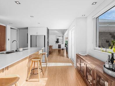 6 Gemini Way, Madeley WA 6065