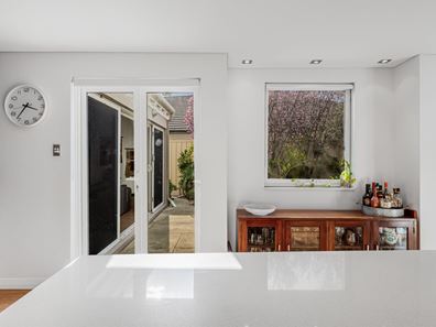 6 Gemini Way, Madeley WA 6065