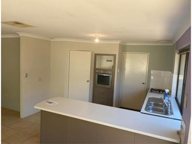 2 Doniford Way, Leda WA 6170