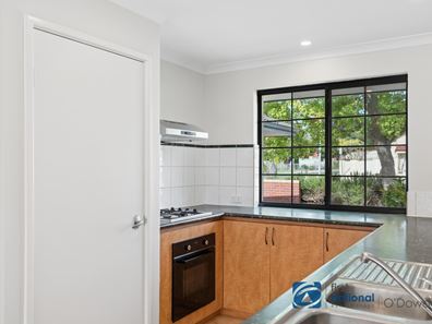 2 Babbler Court, Maida Vale WA 6057
