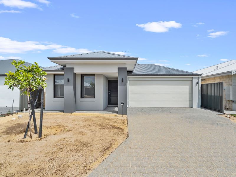 12 Lummus Street, Madora Bay WA 6210