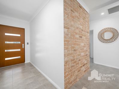32 Currawong Way, Australind WA 6233