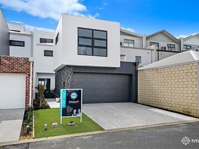 5 Morea Lane, North Coogee WA 6163