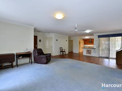 2/18 Eacott Street, Mandurah WA 6210