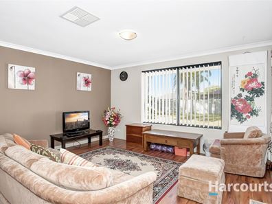 12 Underdale Place, Coodanup WA 6210
