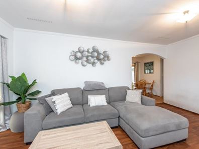 17 Seaflower Crescent, Craigie WA 6025