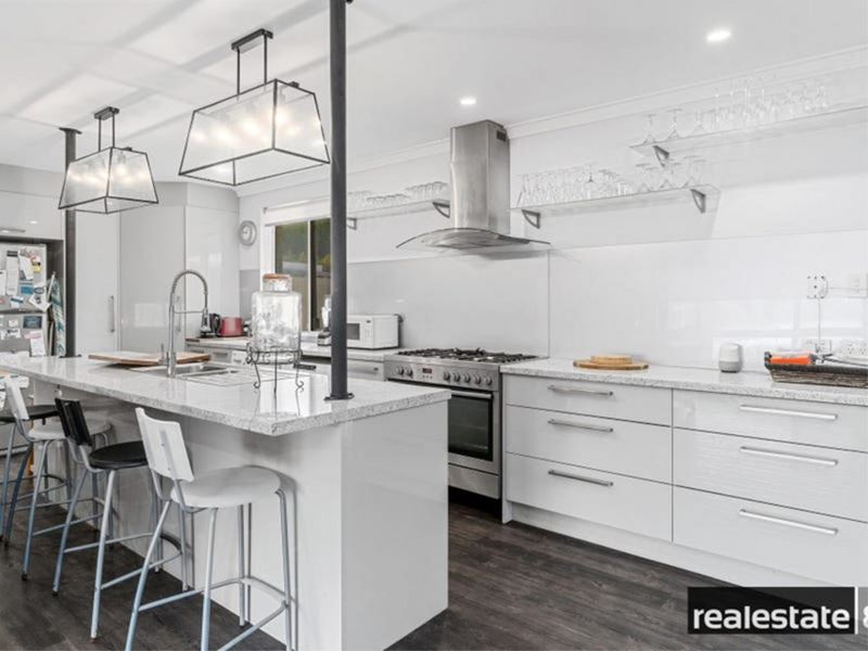 27 Macedon Place, Craigie WA 6025