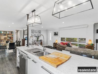 27 Macedon Place, Craigie WA 6025