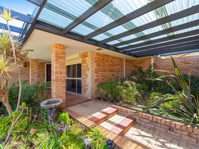 145 McLarty Road, Halls Head WA 6210