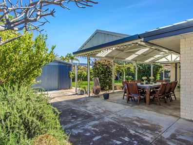 14 Haselmere Circus, Rockingham WA 6168