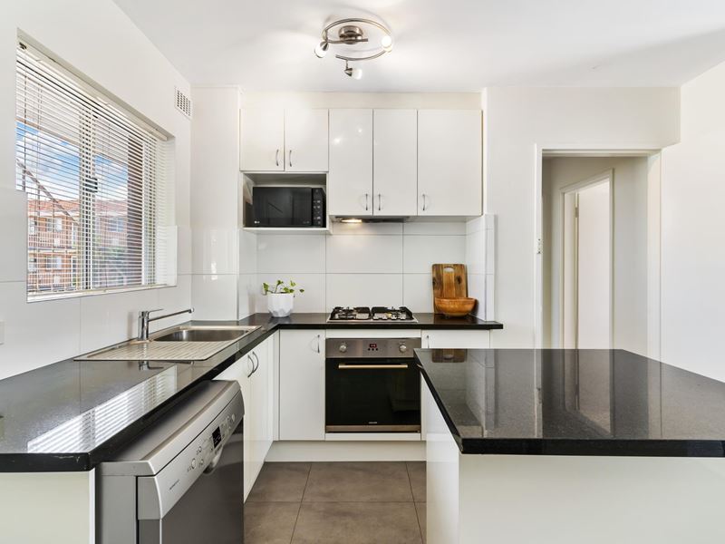 12/33 Third Avenue, Mount Lawley