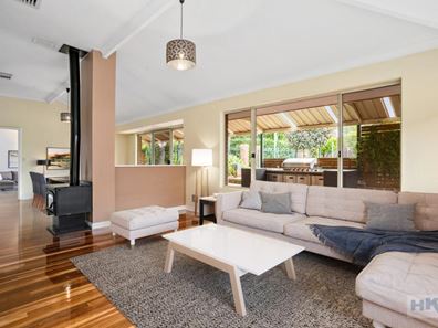 19 Cabernet Place, The Vines WA 6069