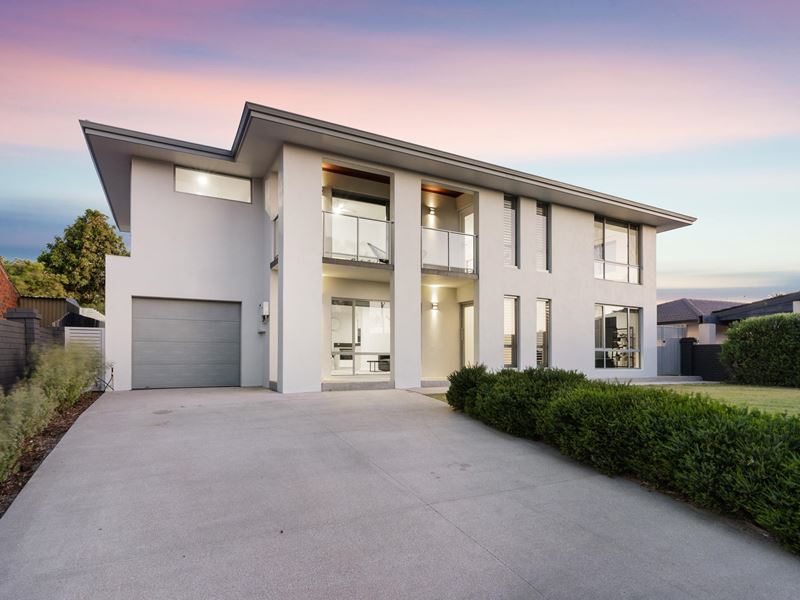 14 Emerald Way, Carine WA 6020