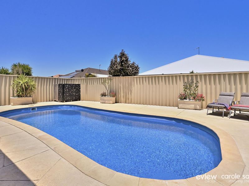 146 Ashley Road, Tapping