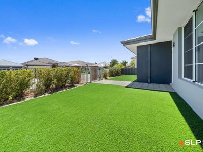 11 Dillwynia Bend, Banksia Grove WA 6031