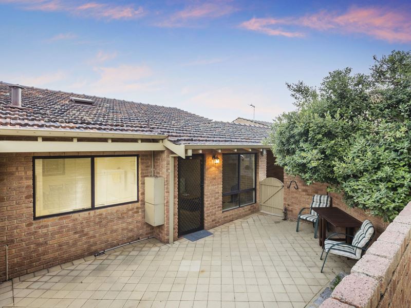 2/15 Morrison  Street, Como