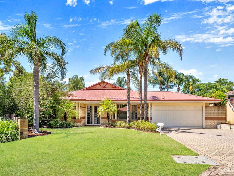 2 Derwent Crescent, Success WA 6164