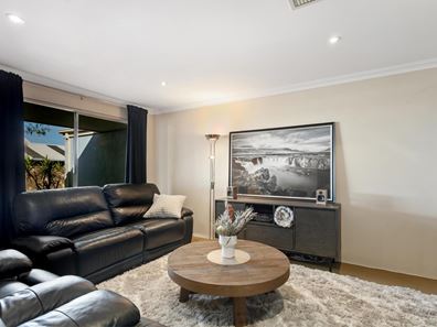 28 Stainsby  Turn, Canning Vale WA 6155