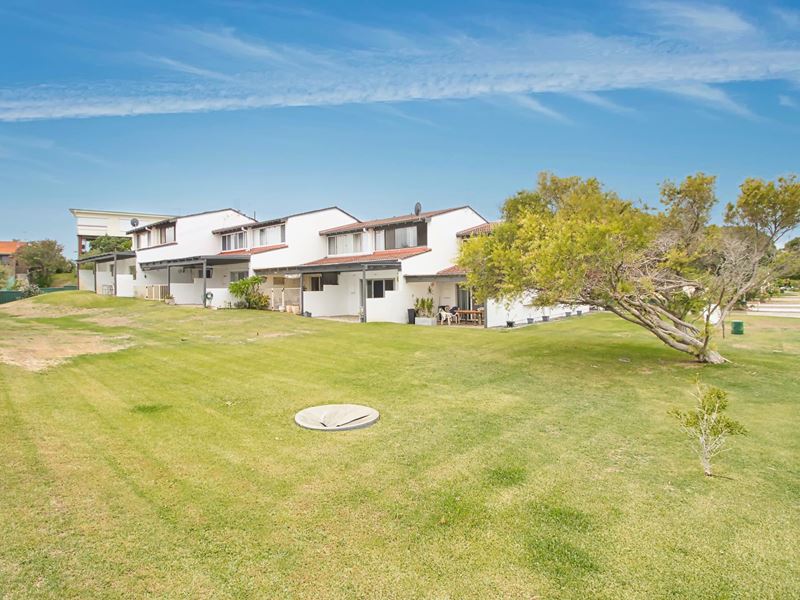 2/4-6 Gloucester Avenue, Shoalwater