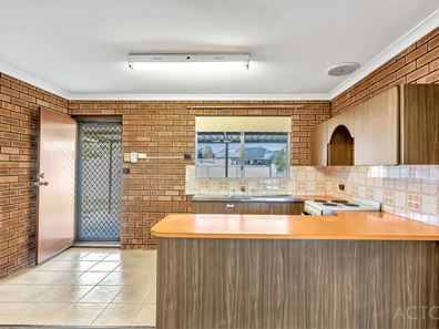 2 Challenger Road, Madora Bay WA 6210