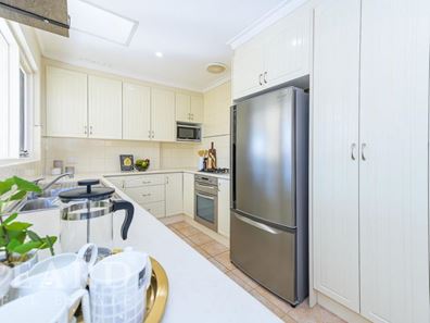 28 Sandalwood Drive, Greenwood WA 6024
