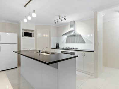 4 Ramorine Turn, Southern River WA 6110