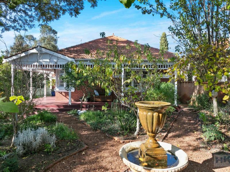 9 Lawley Crescent, Mount Lawley