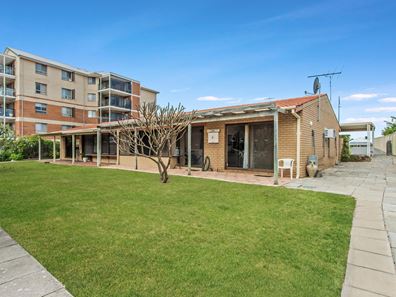 8/56 Kent St, Rockingham WA 6168