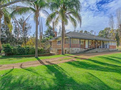 4210 Phillips Road, Mundaring WA 6073