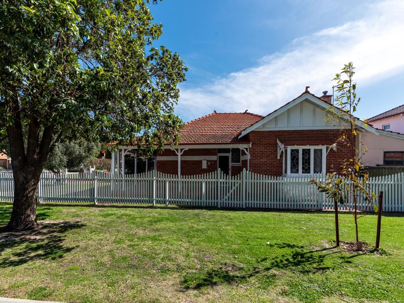 16 Normanby Road, Inglewood WA 6052