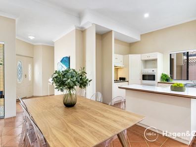 2/142 Ewen Street, Doubleview WA 6018