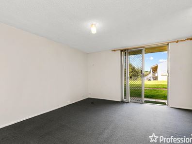 13/19 Blackwood Avenue, Hamilton Hill WA 6163