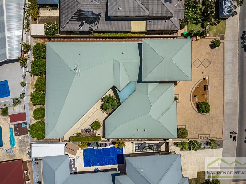 80 Golf Links Drive, Carramar