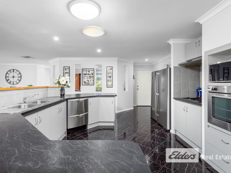 4 Jardine Way, Millbridge