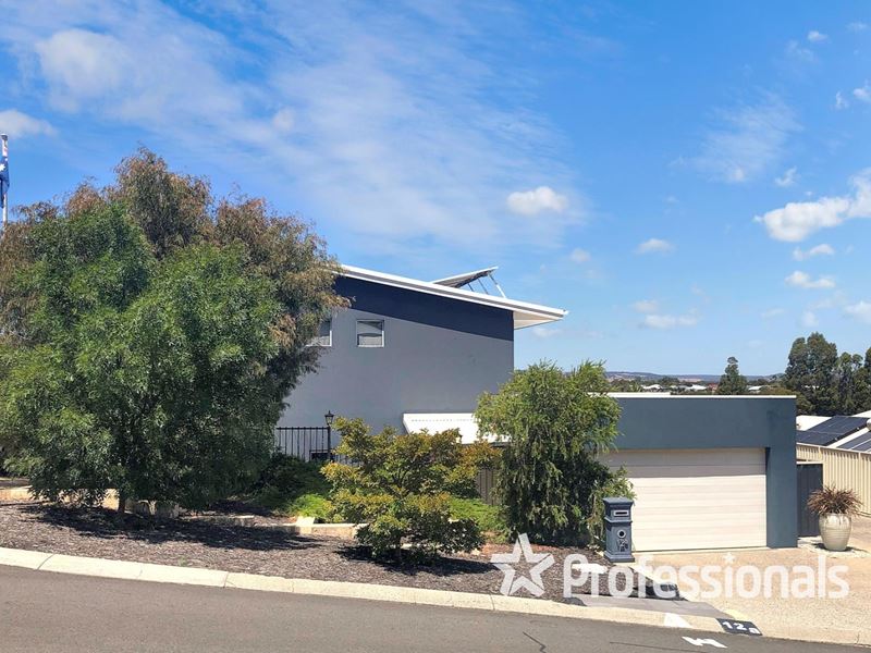 12A Parakeet Outlook, Australind